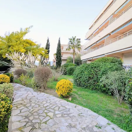 Tropez Sea View Penthouse 公寓