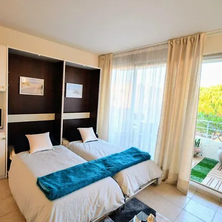 Tropez Sea View Penthouse *